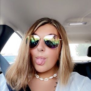 Meet your Posher, Hayleigh